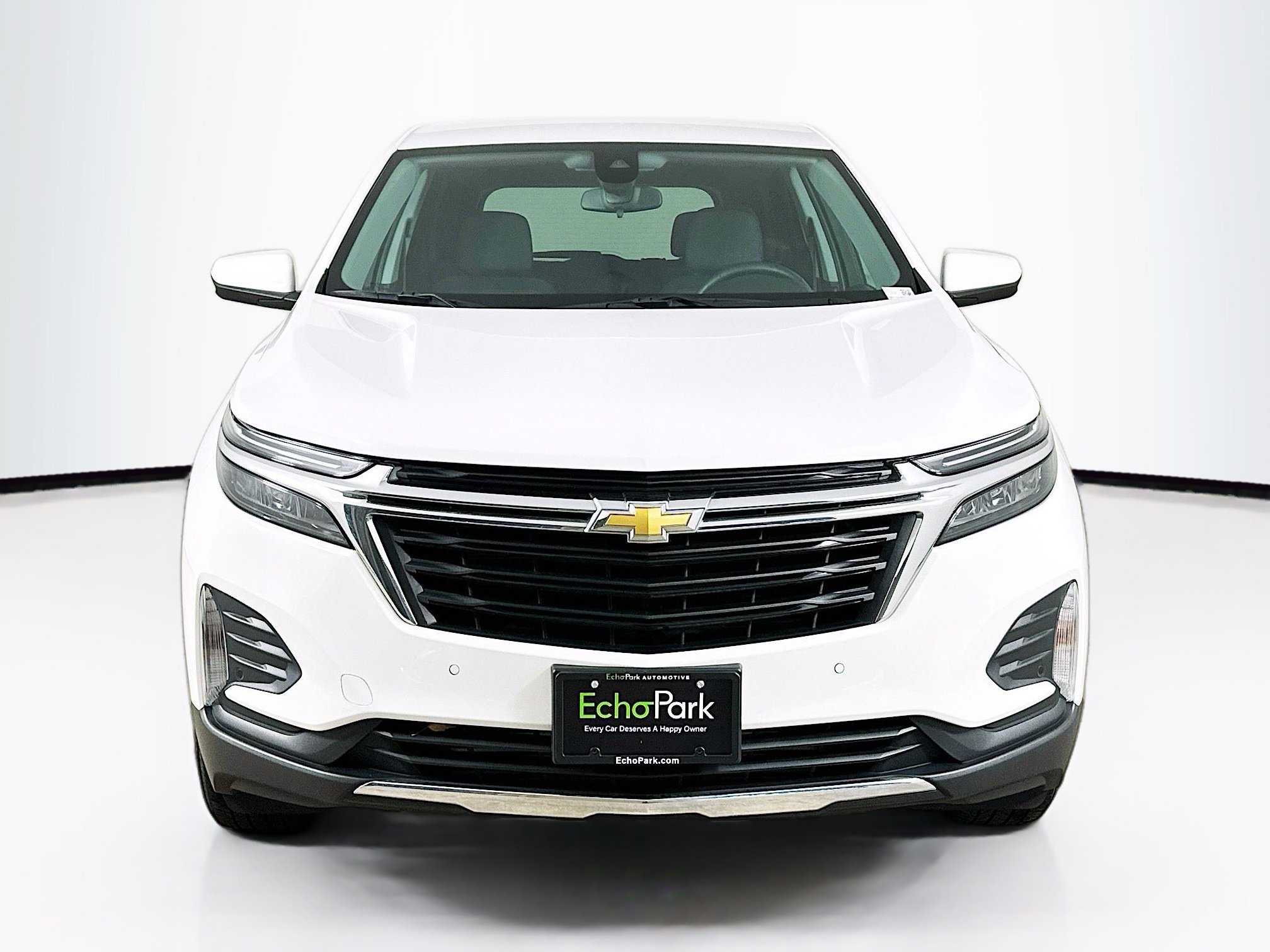 Used 2023 Chevrolet Equinox LT image 2