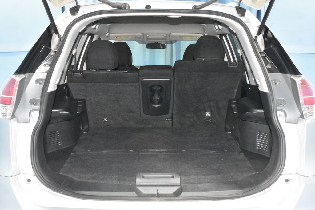 Used 2014 Nissan Rogue SV image 28