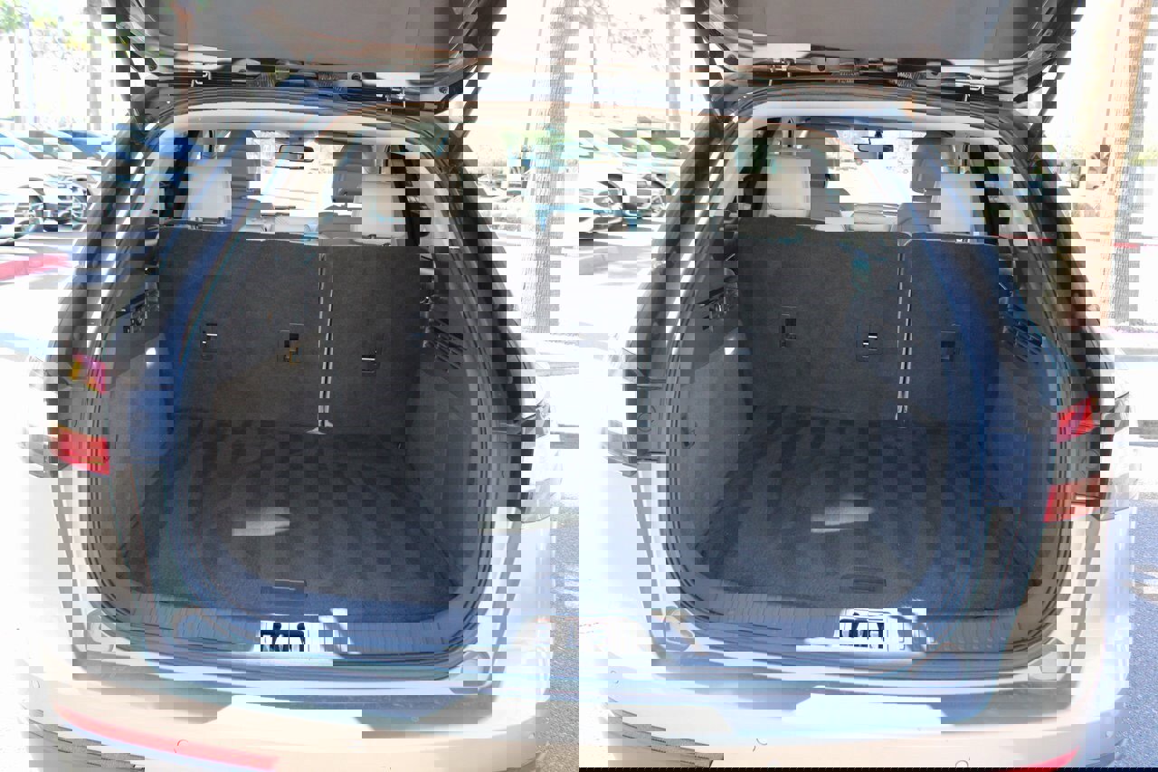 Used 2018 Lincoln MKX Reserve w/ Enhanced Security Package image 12