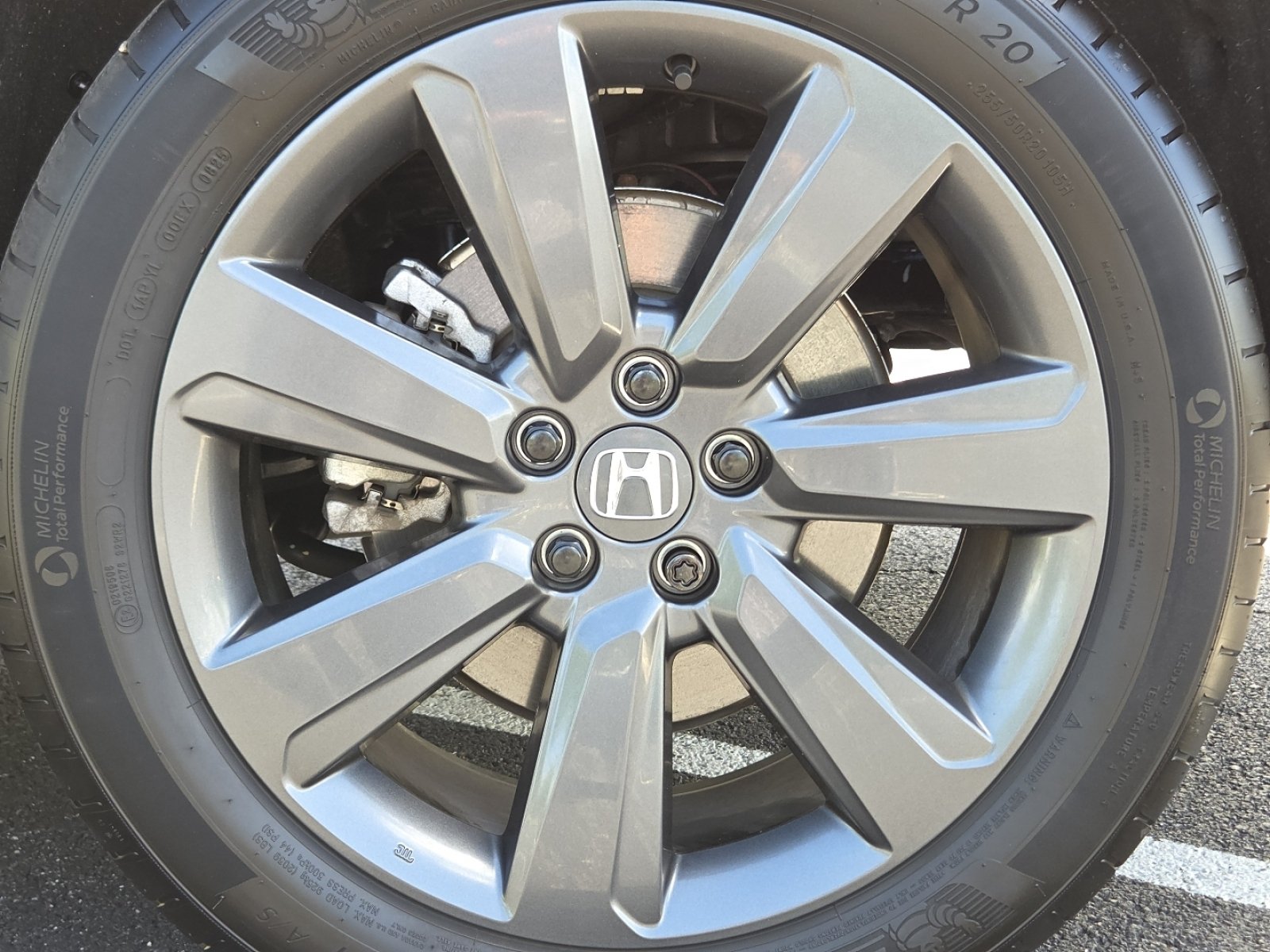 Certified 2025 Honda Pilot Sport image 14