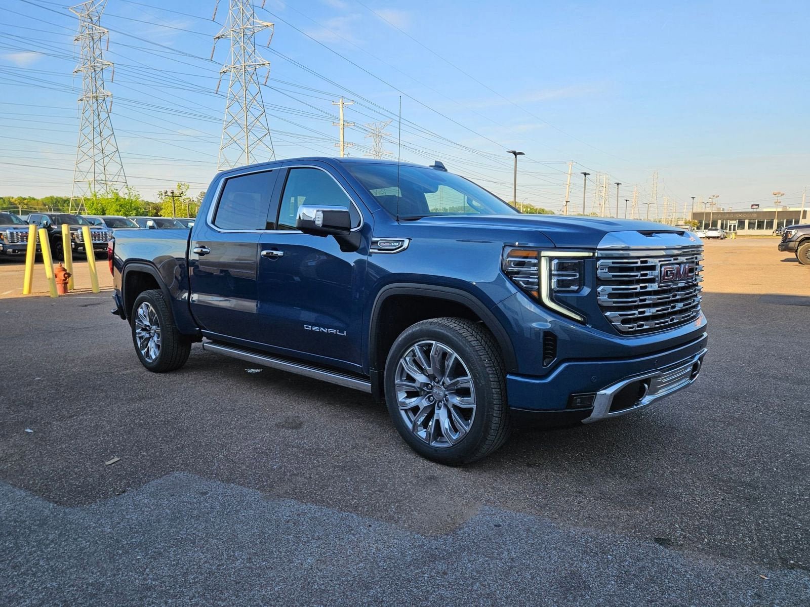 New 2026 GMC Sierra 1500 Denali w/ Denali Reserve Package AWD/4WD image 8