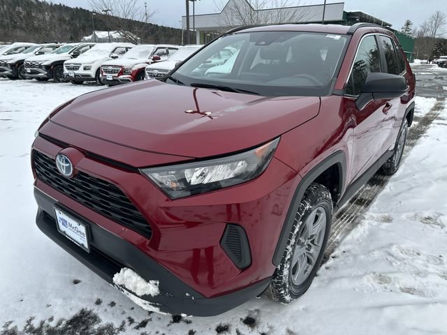 Used 2022 Toyota RAV4 LE image 1