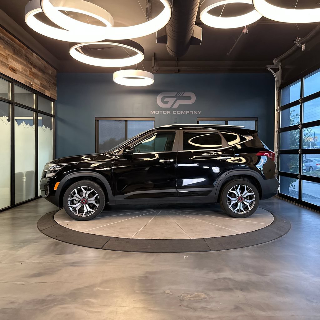 Used 2023 Kia Seltos SX AWD/4WD image 6