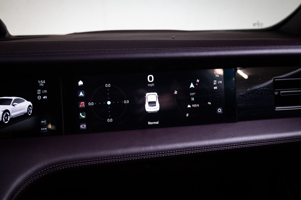 Certified 2024 Porsche Taycan 4S AWD/4WD image 19