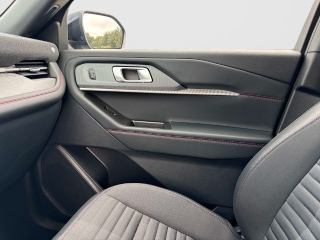 New 2027 Ford Explorer ST-Line w/ Premium Package RWD image 24