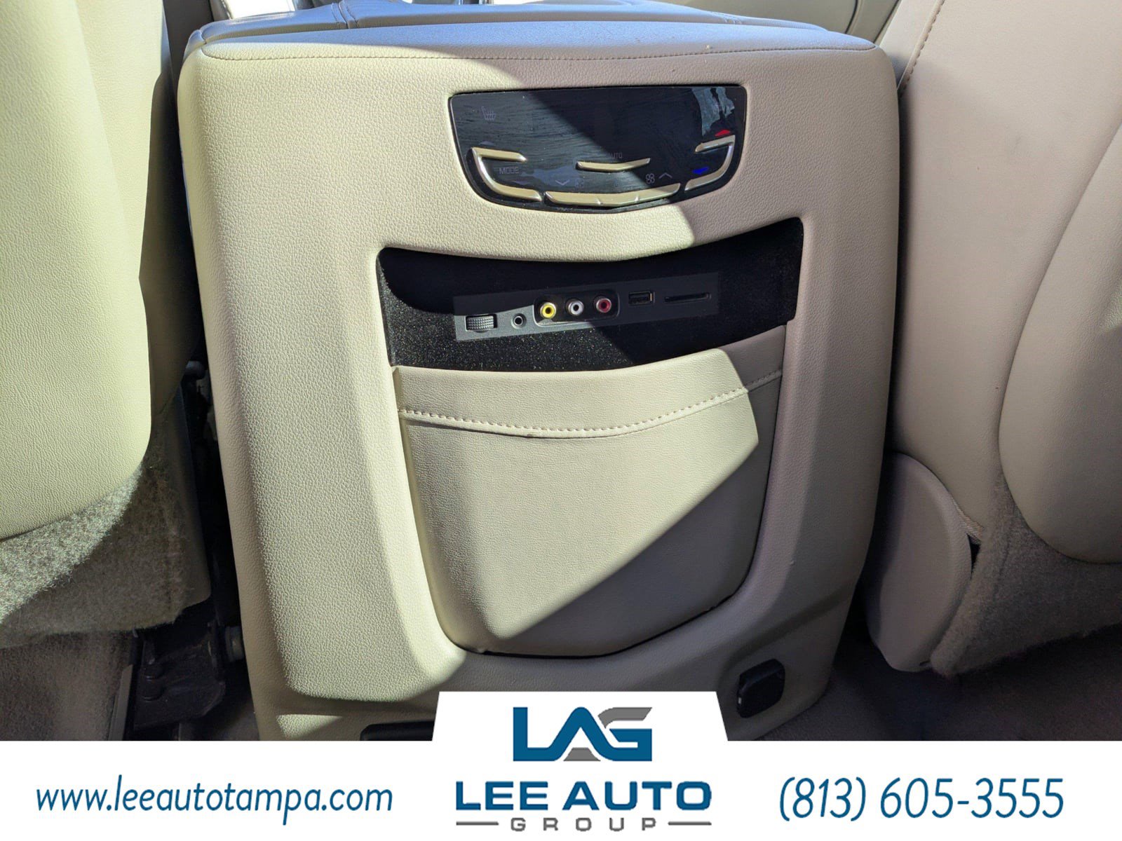 Used 2015 Cadillac Escalade Premium image 16