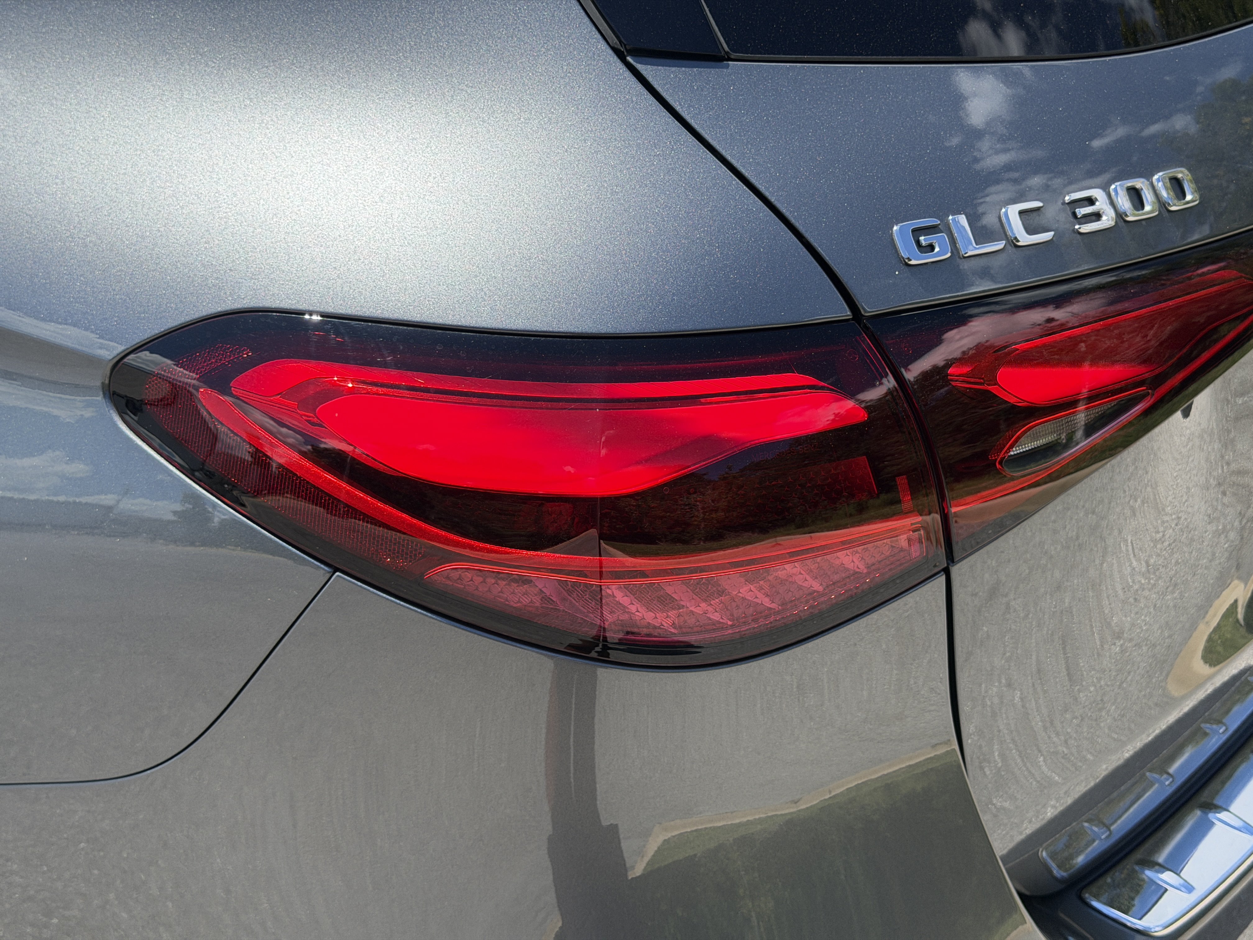 Used 2023 Mercedes-Benz GLC 300 4MATIC image 10