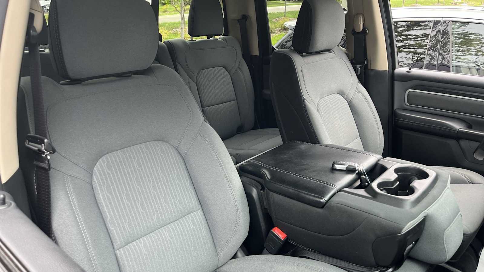 Used 2020 RAM 1500 Big Horn AWD/4WD image 33