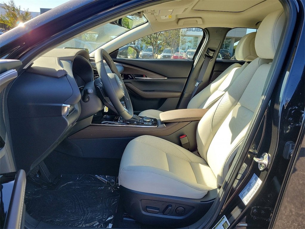 New 2025 MAZDA CX-30 2.5 Turbo w/ Premium Plus Pkg image 9