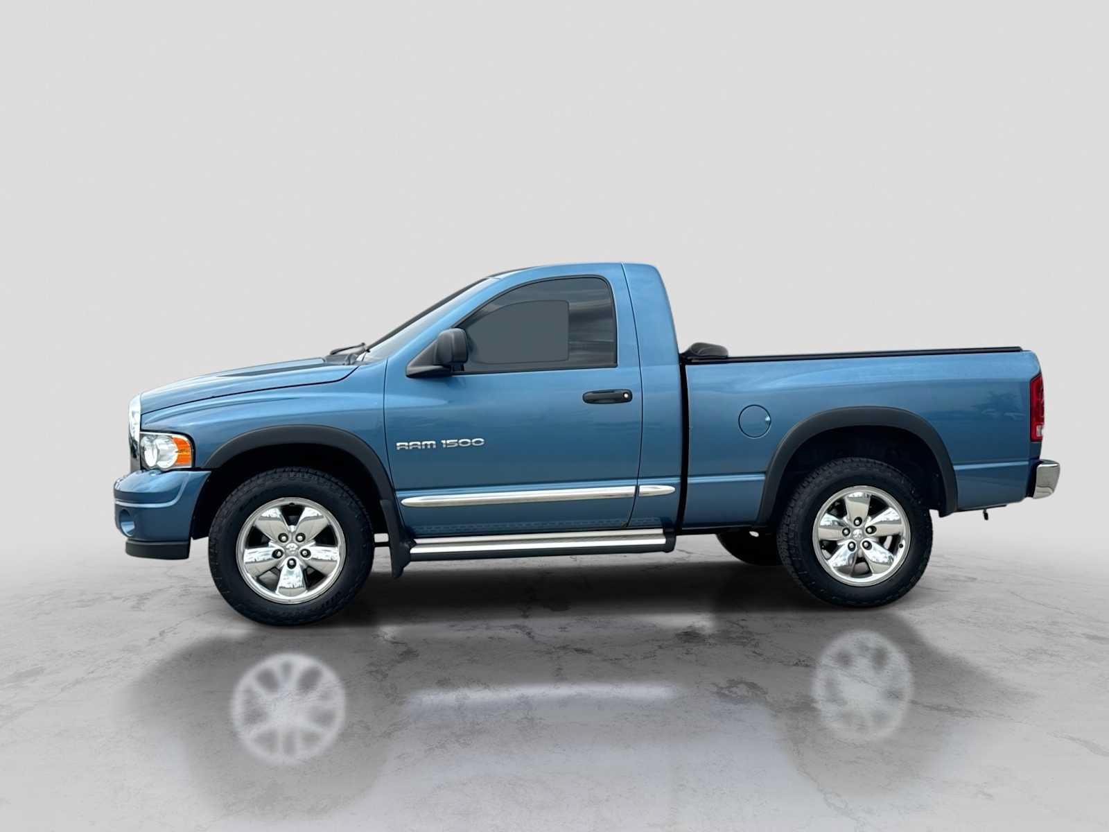 Used 2004 Dodge Ram 1500 Truck SLT w/ Sport Appearance Group AWD/4WD image 3