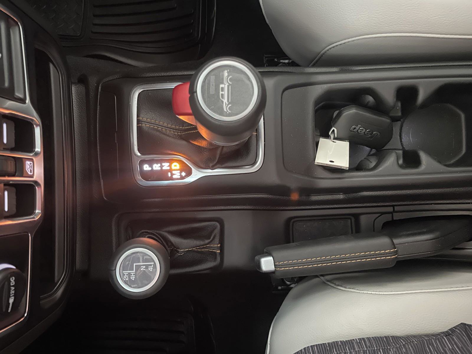 Used 2023 Jeep Gladiator Overland image 17