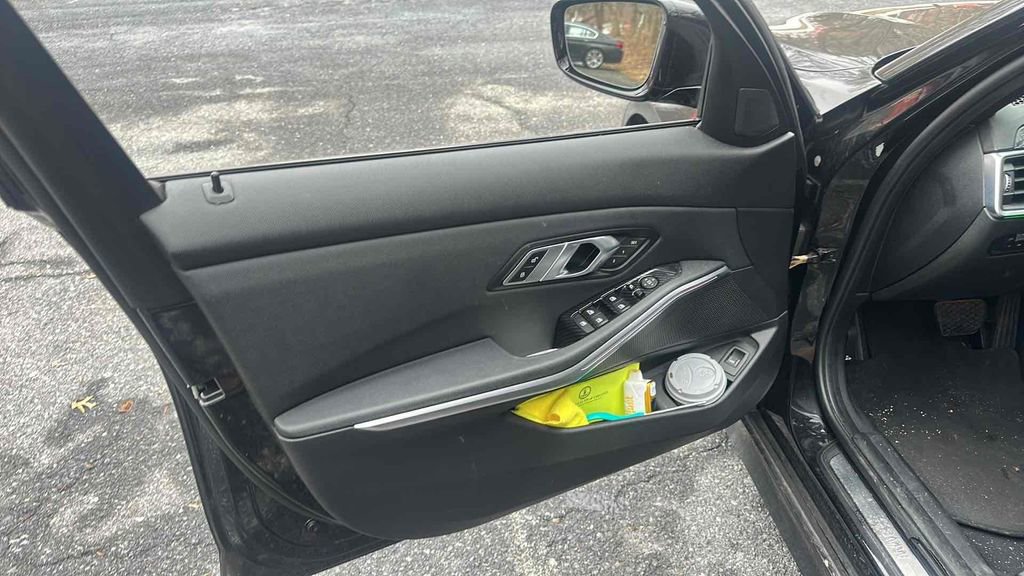 Used 2020 BMW 330i xDrive Sedan w/ Driving Assistance Package image 9