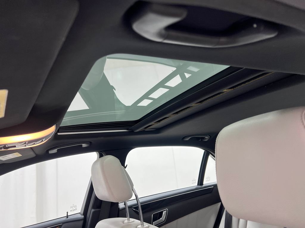 Used 2013 Mercedes-Benz E 350 4MATIC Sedan image 12