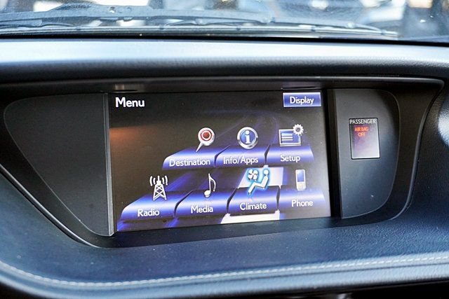 Used 2014 Lexus ES 300h w/ Luxury Package w/Bamboo Trim FWD image 35