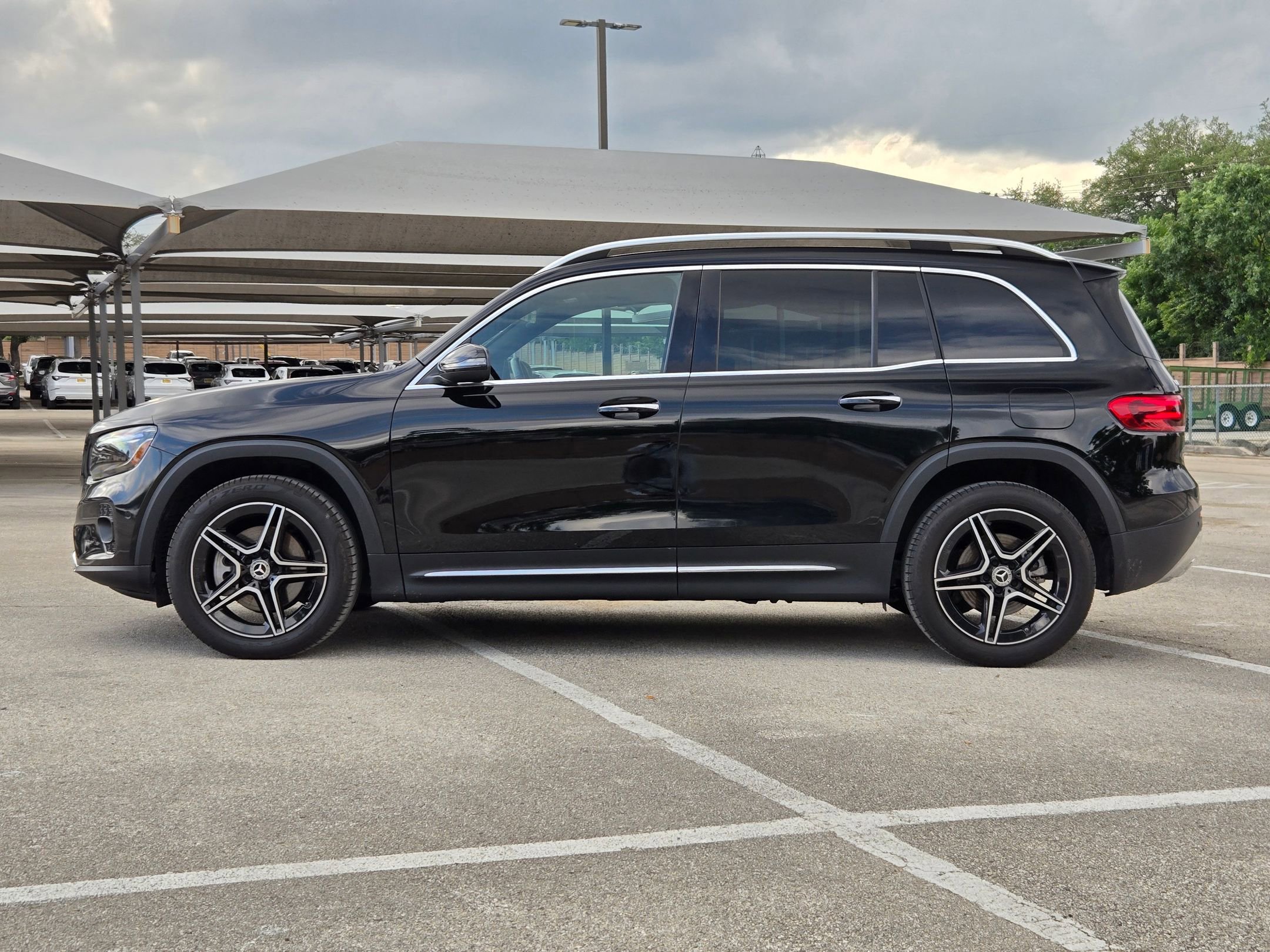Used 2024 Mercedes-Benz GLB 250 image 7