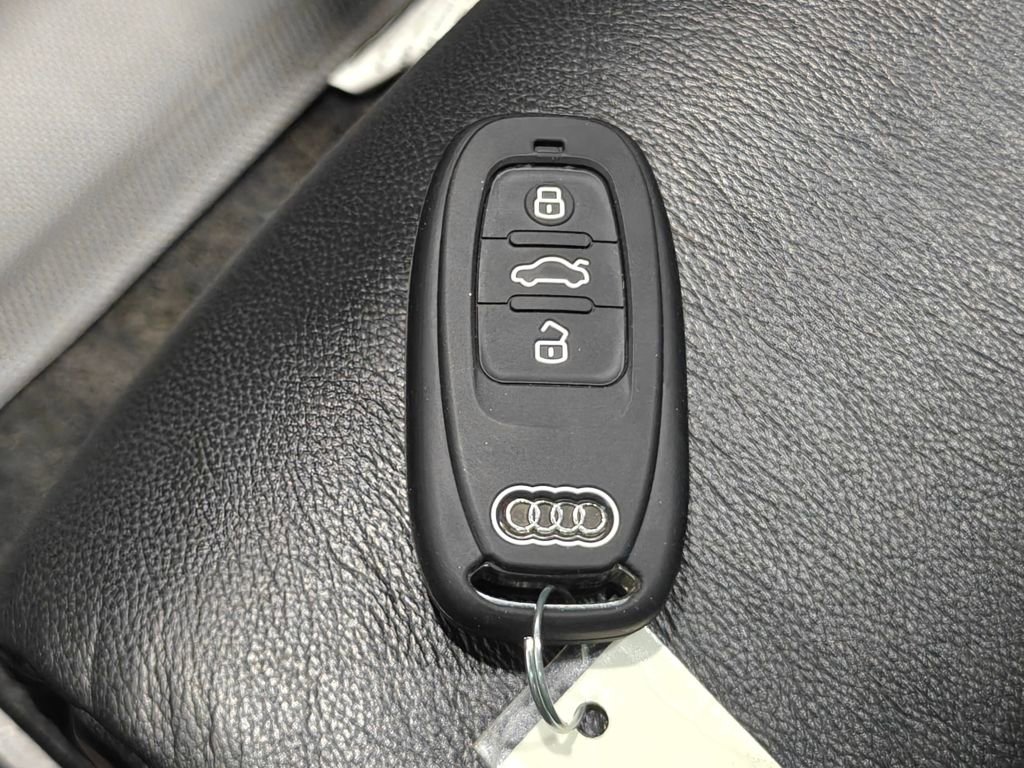 Used 2015 Audi A8 L 3.0T image 16