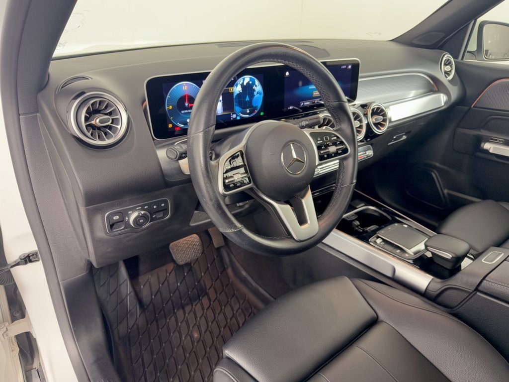 Used 2021 Mercedes-Benz GLB 250 image 4