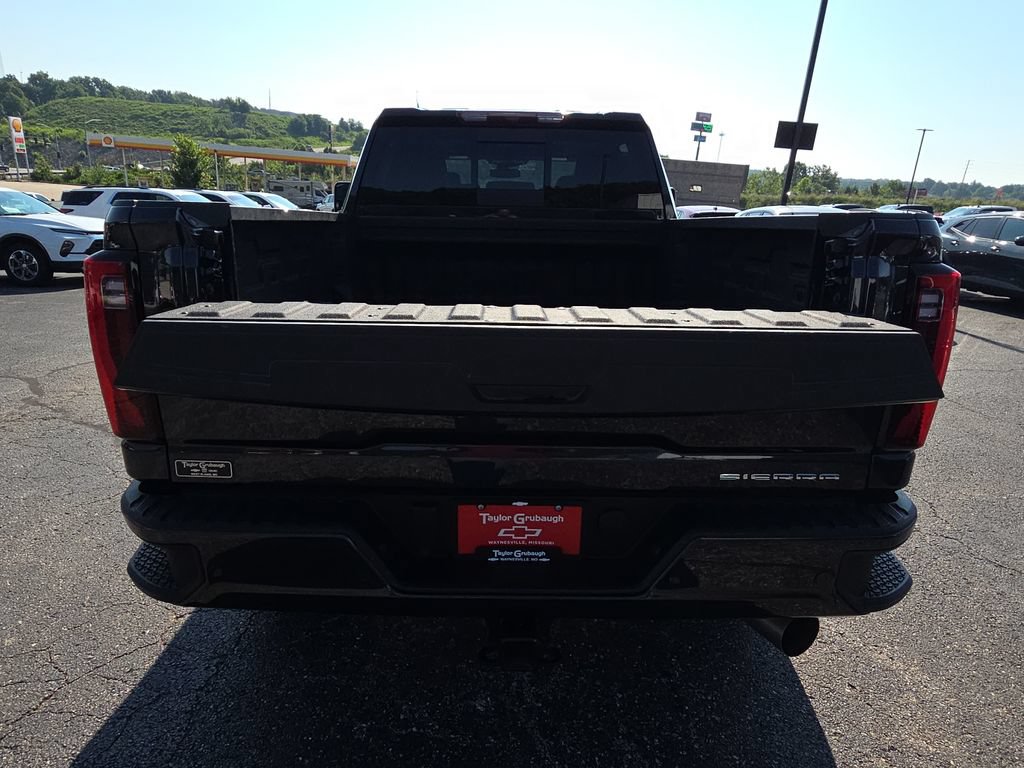 Used 2025 GMC Sierra 2500 Denali AWD/4WD image 9