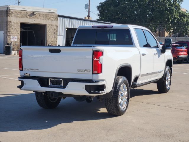 Used 2025 Chevrolet Silverado 2500 High Country w/ Technology Package AWD/4WD image 14