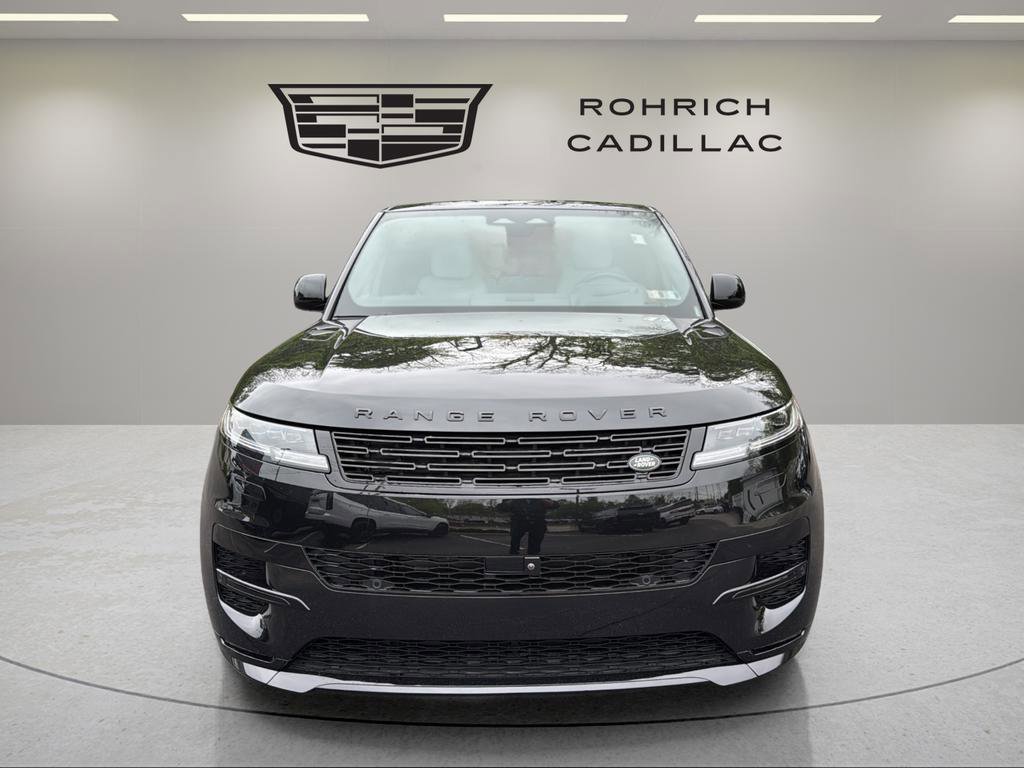 Used 2025 Land Rover Range Rover Sport Dynamic SE AWD/4WD image 2