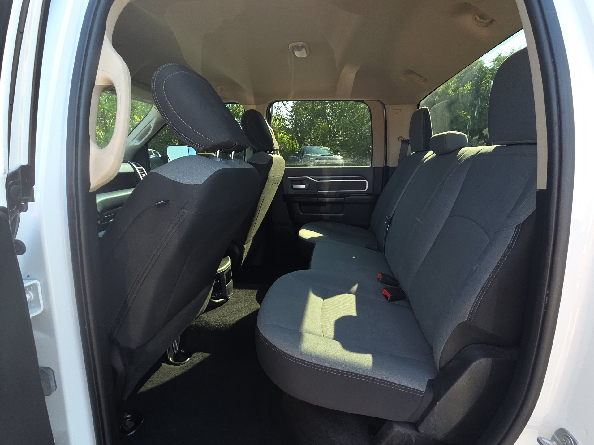 Used 2019 RAM 2500 Big Horn AWD/4WD image 29