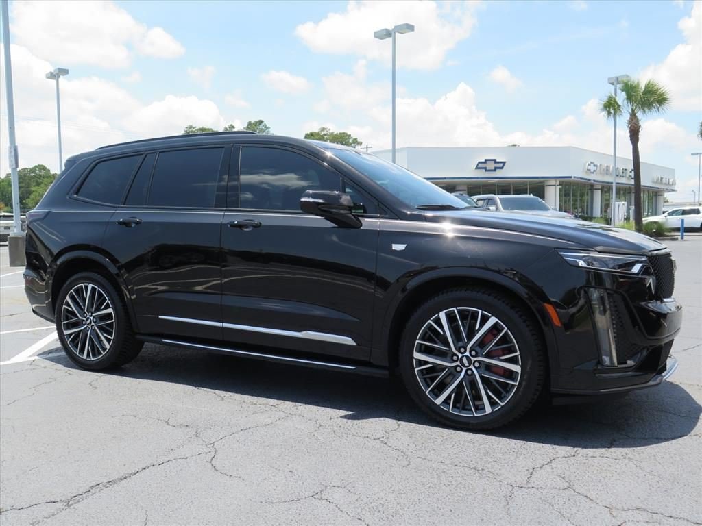 Certified 2025 Cadillac XT6 Sport w/ Platinum Package