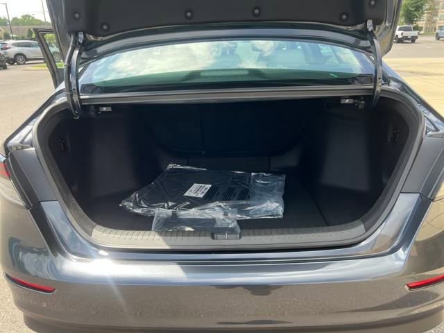 New 2025 Honda Accord SE image 17