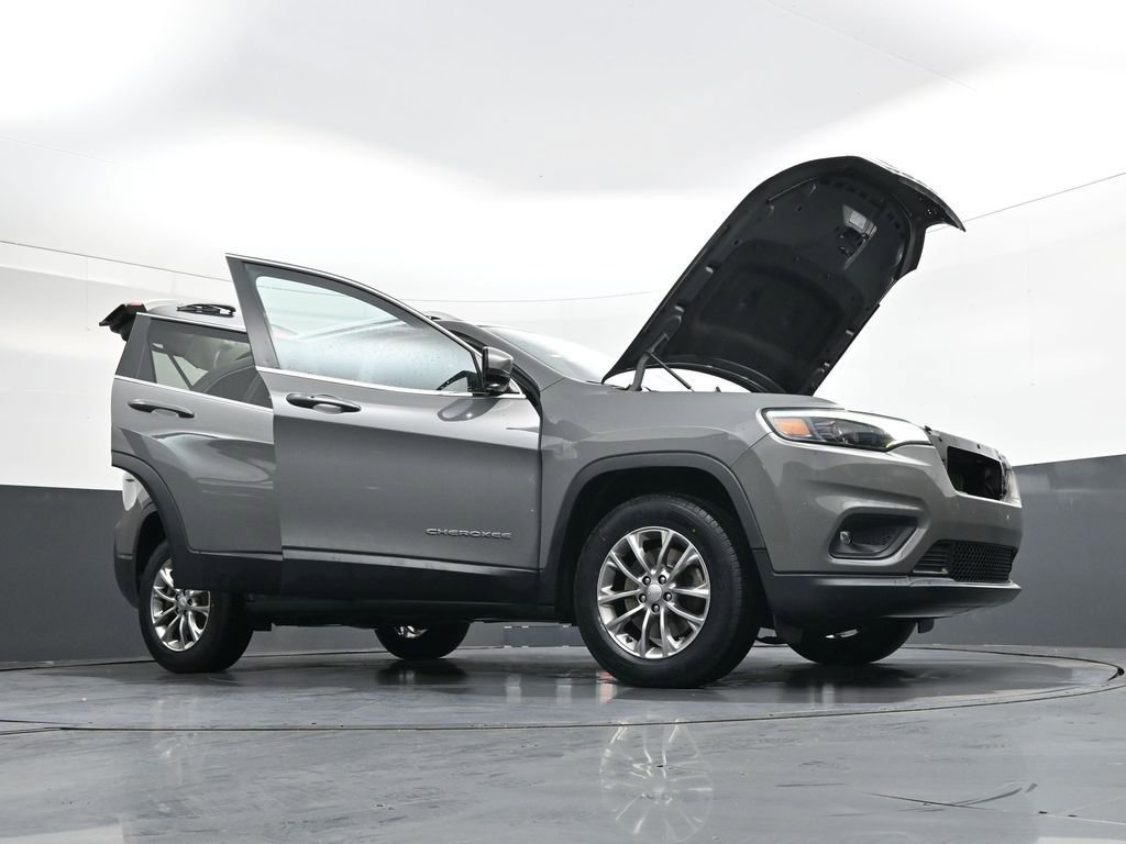 Used 2020 Jeep Cherokee Latitude Plus w/ Comfort/Convenience Group image 48