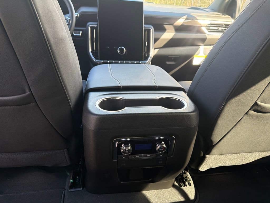 New 2026 GMC Yukon Elevation image 22