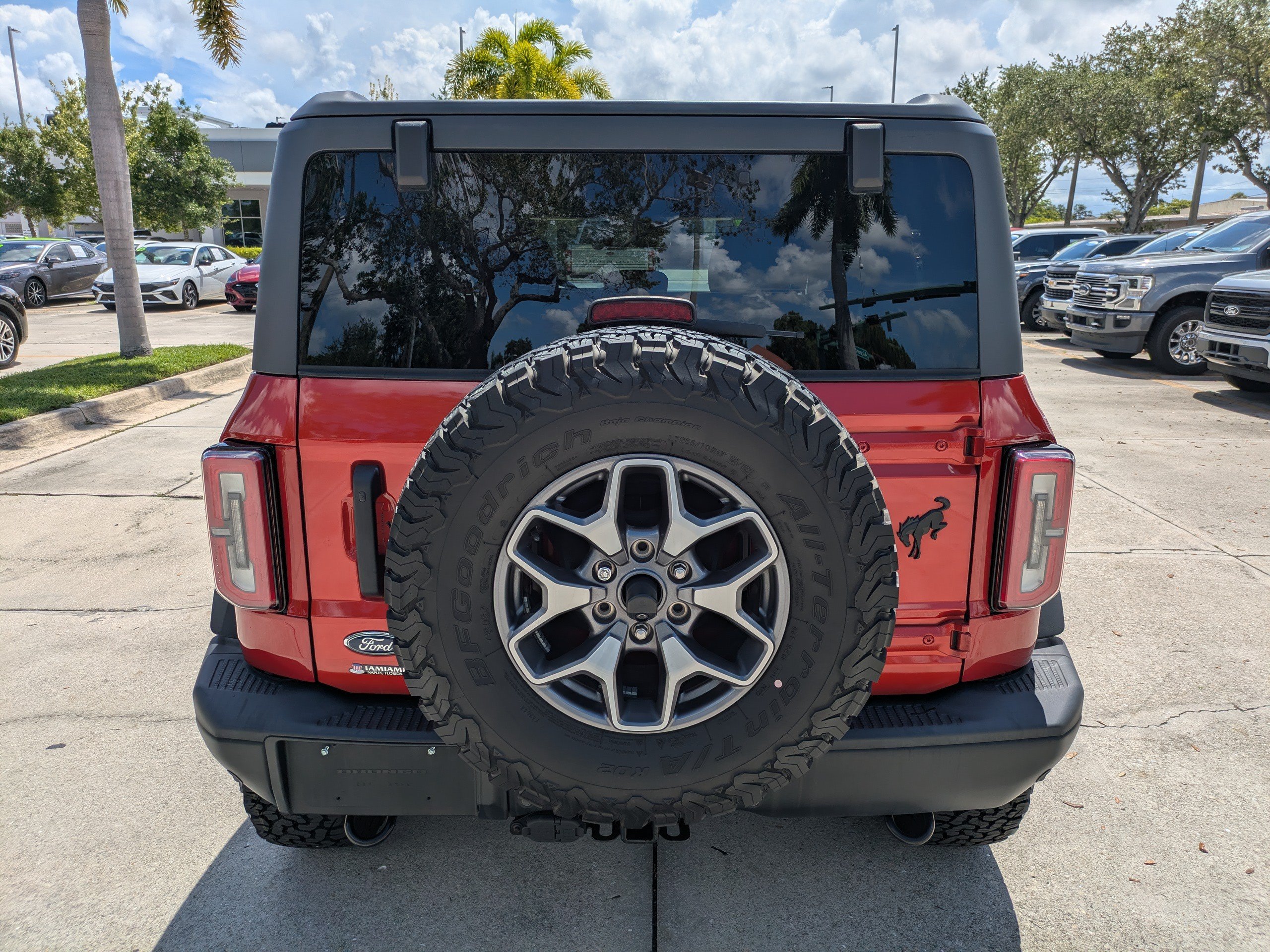 Used 2022 Ford Bronco Badlands AWD/4WD image 5