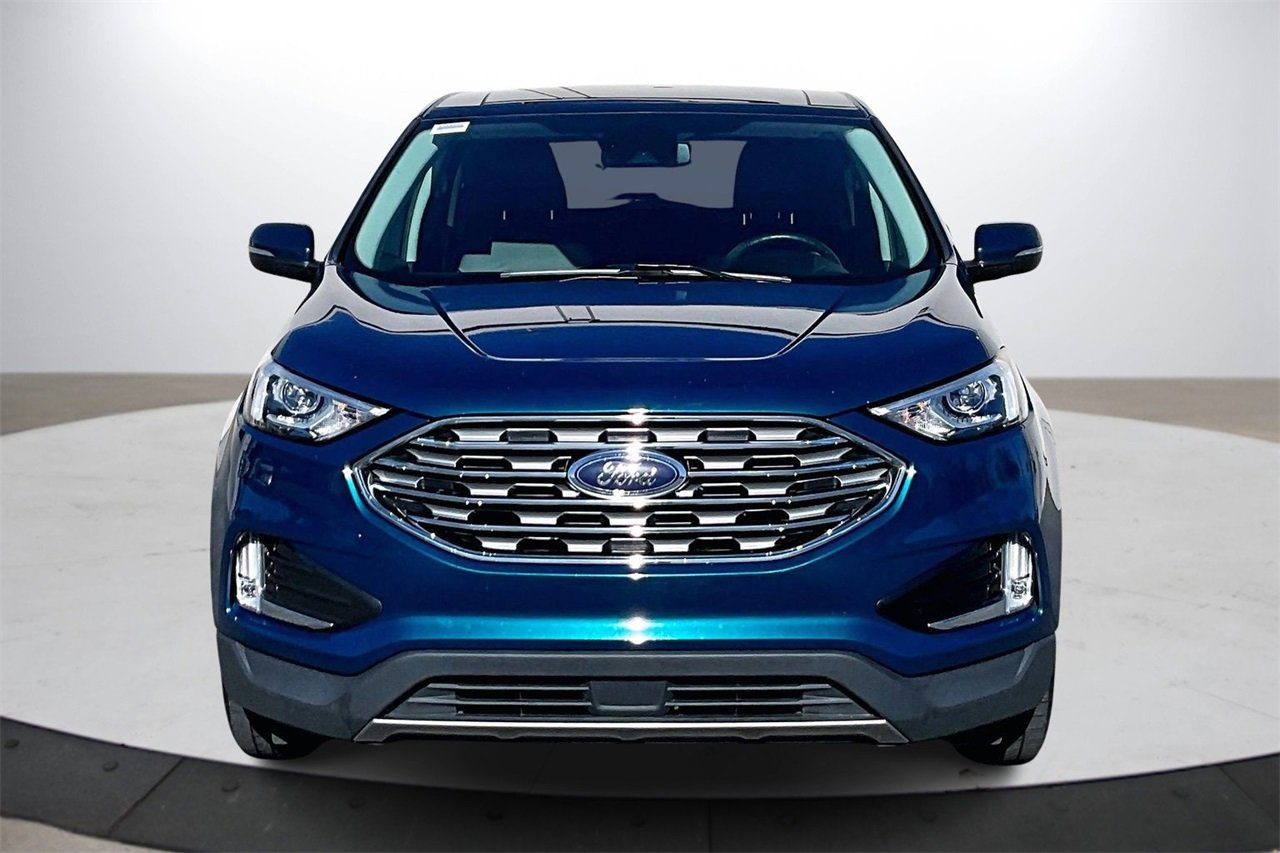 Used 2020 Ford Edge SEL w/ Convenience Package image 3