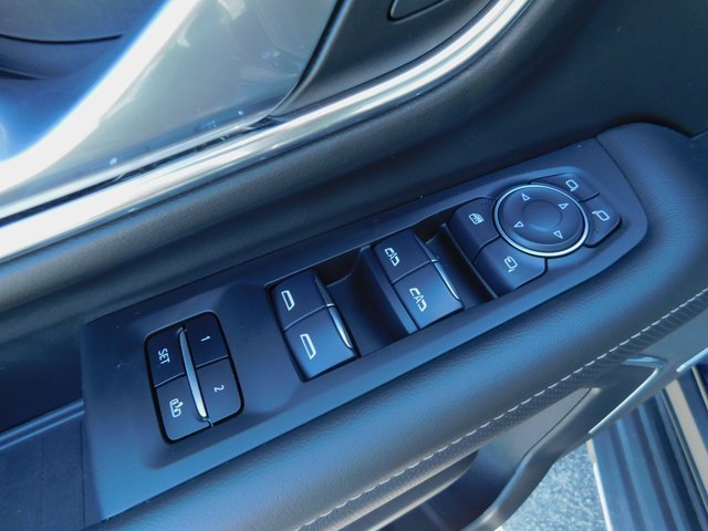 Used 2024 Chevrolet Suburban Premier w/ Premium Package image 29