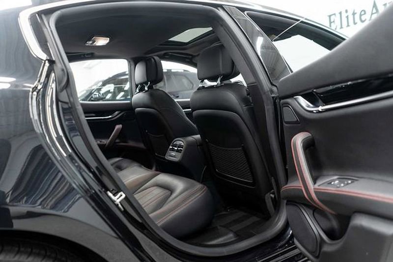 Used 2022 Maserati Ghibli Modena Q4 image 13