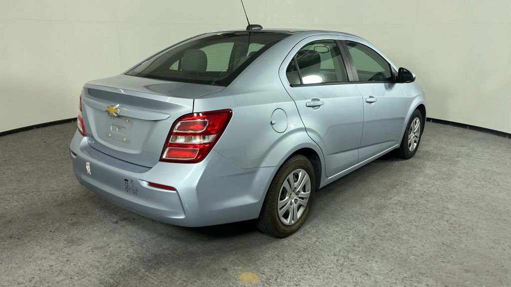 Used 2017 Chevrolet Sonic LS image 3