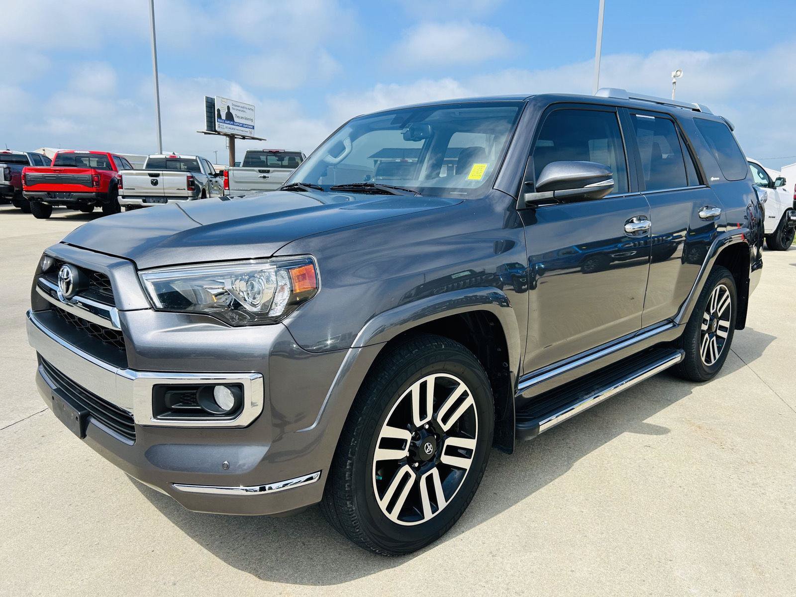 Used 2019 Toyota 4Runner Limited AWD/4WD image 30