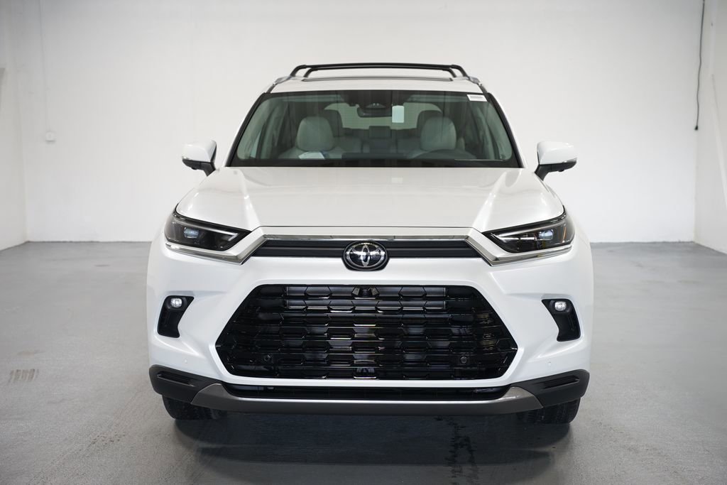 New 2026 Toyota Grand Highlander AWD Hybrid image 2