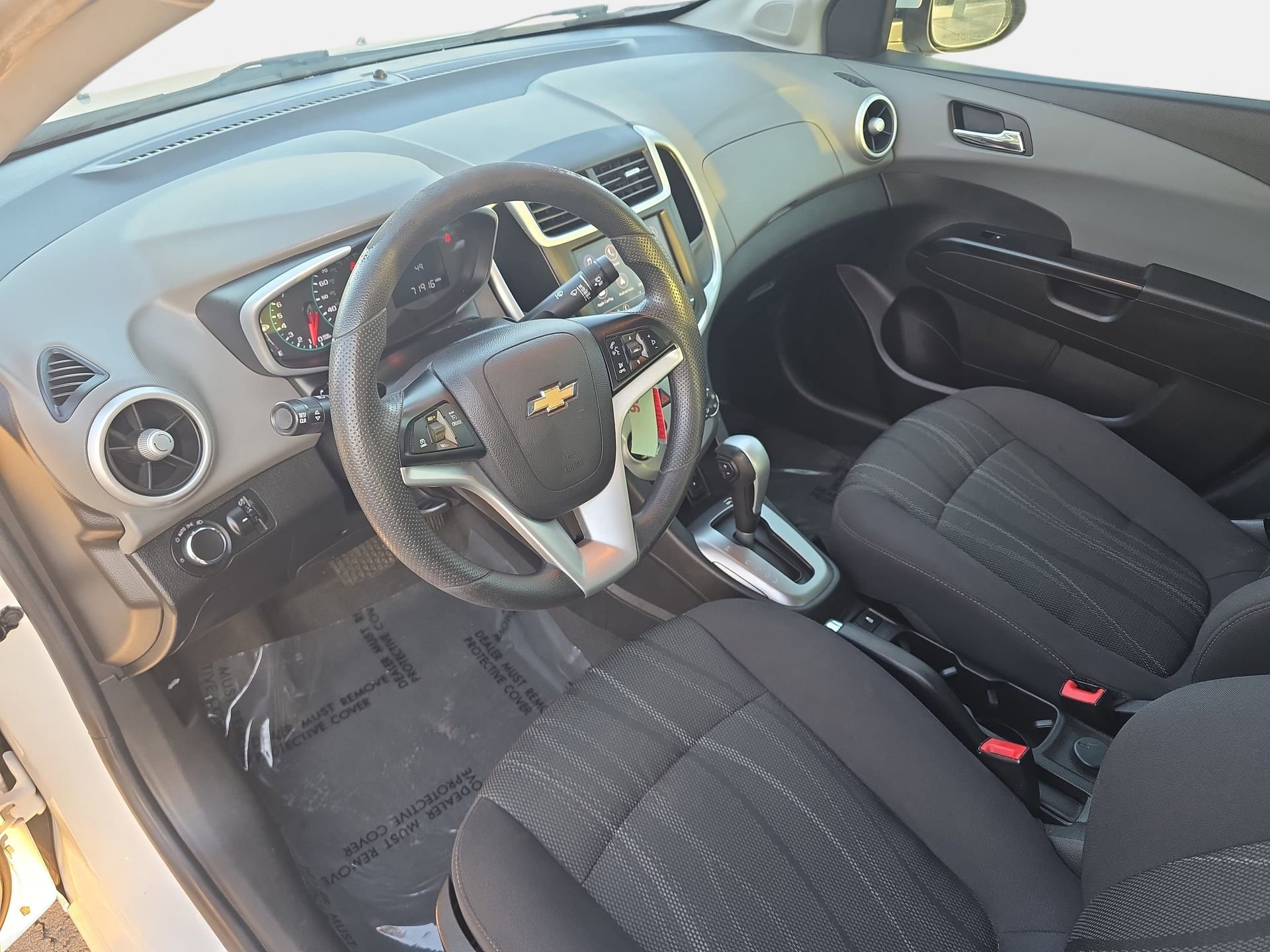 Used 2020 Chevrolet Sonic LT FWD image 15