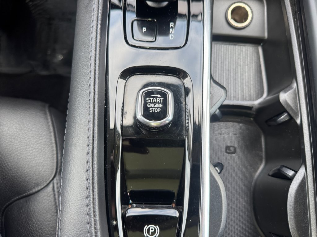 Certified 2023 Volvo XC90 B6 Plus w/ Protection Package AWD/4WD image 20