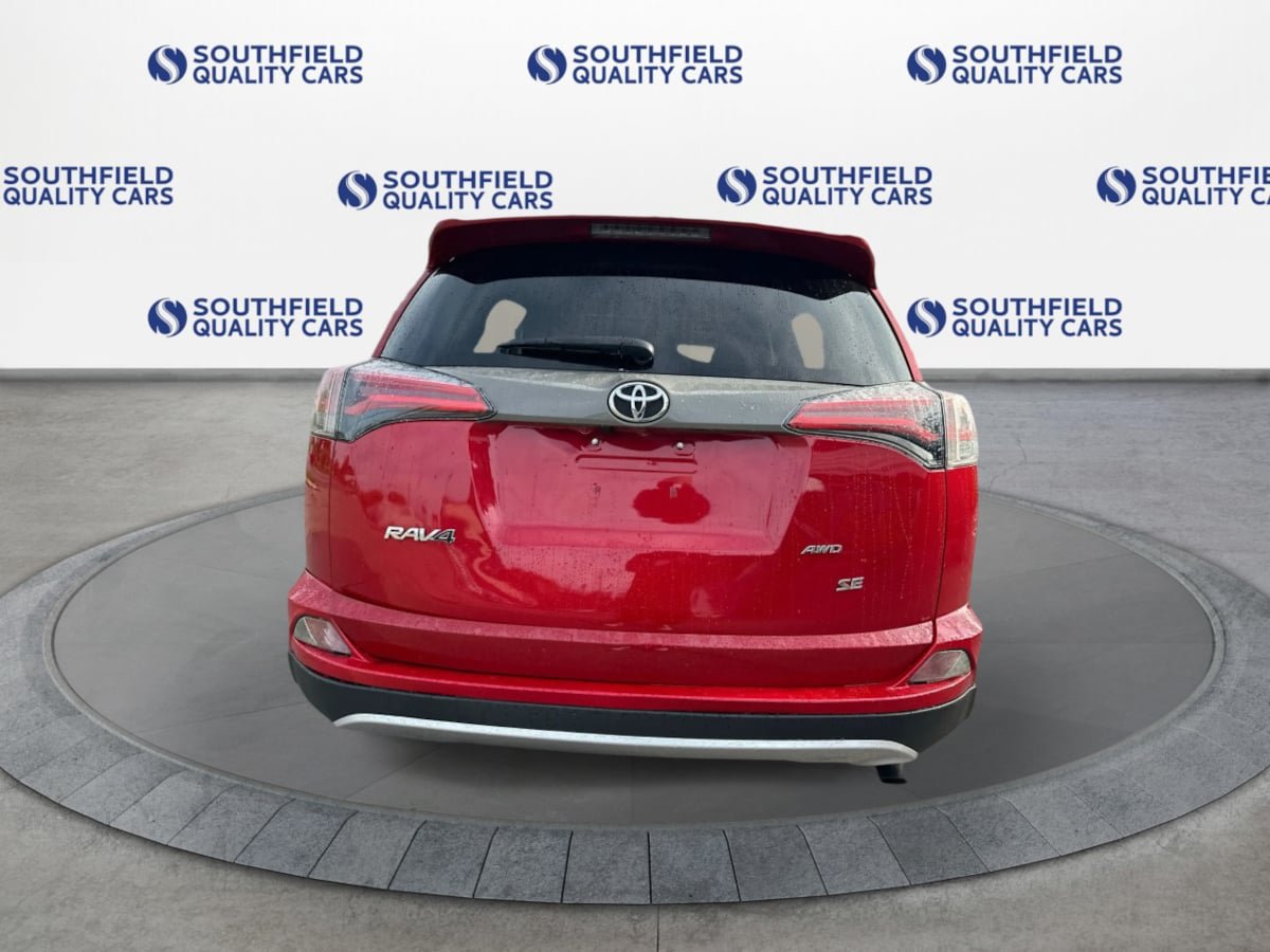 Used 2016 Toyota RAV4 SE AWD/4WD image 5