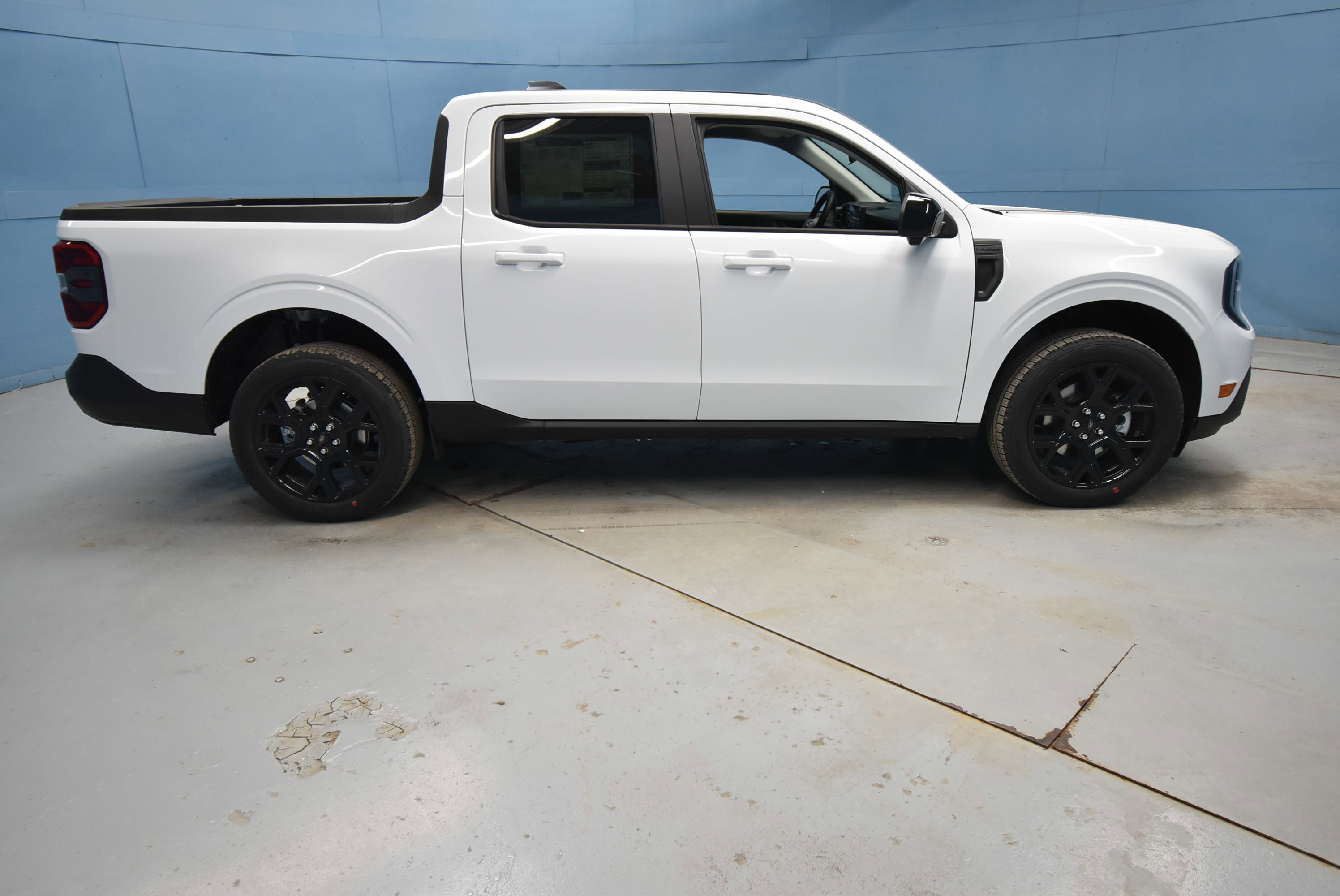 New 2026 Ford Maverick Lariat w/ Black Appearance Package AWD/4WD image 29