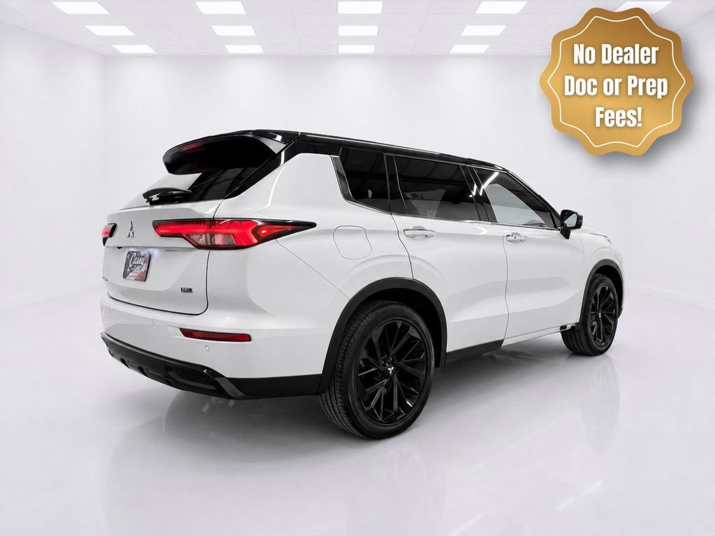 Used 2023 Mitsubishi Outlander SEL Black Edition AWD/4WD image 3