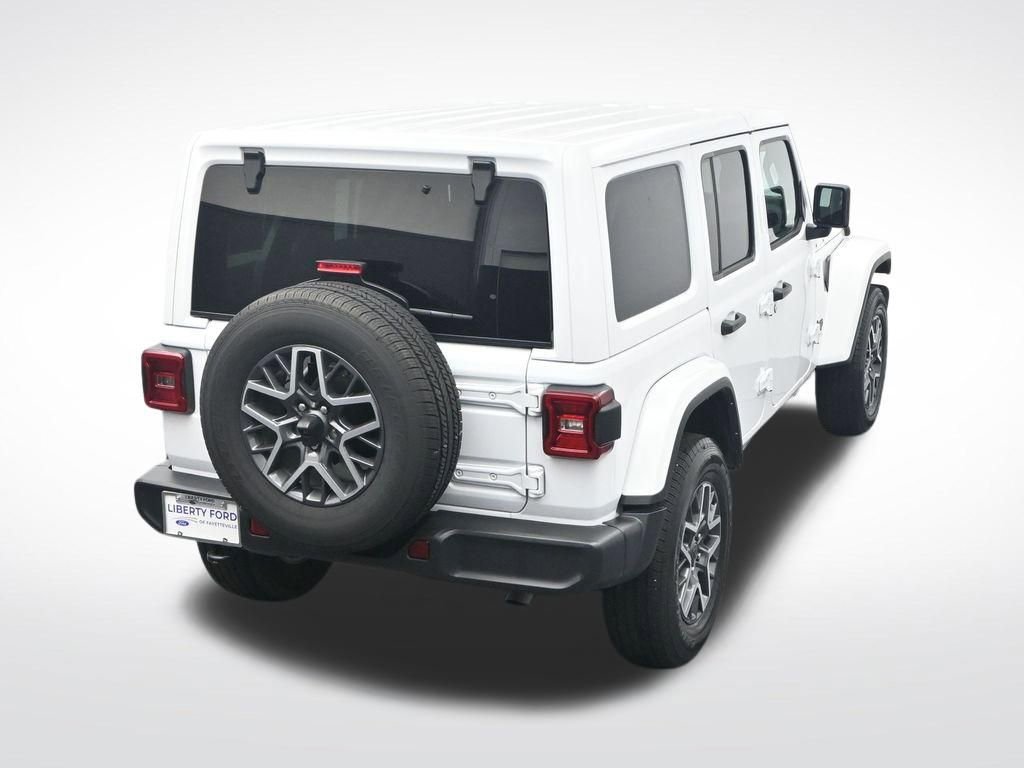 Used 2025 Jeep Wrangler Unlimited Sahara AWD/4WD image 29
