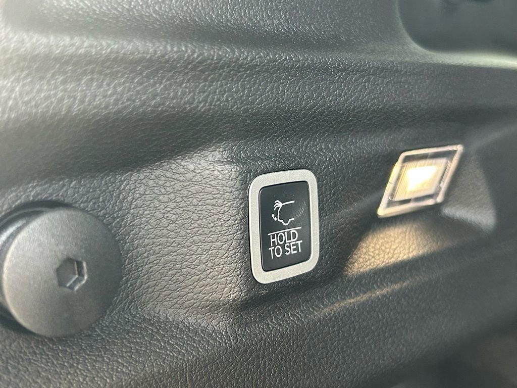 New 2026 Jeep Grand Cherokee L 4WD image 8