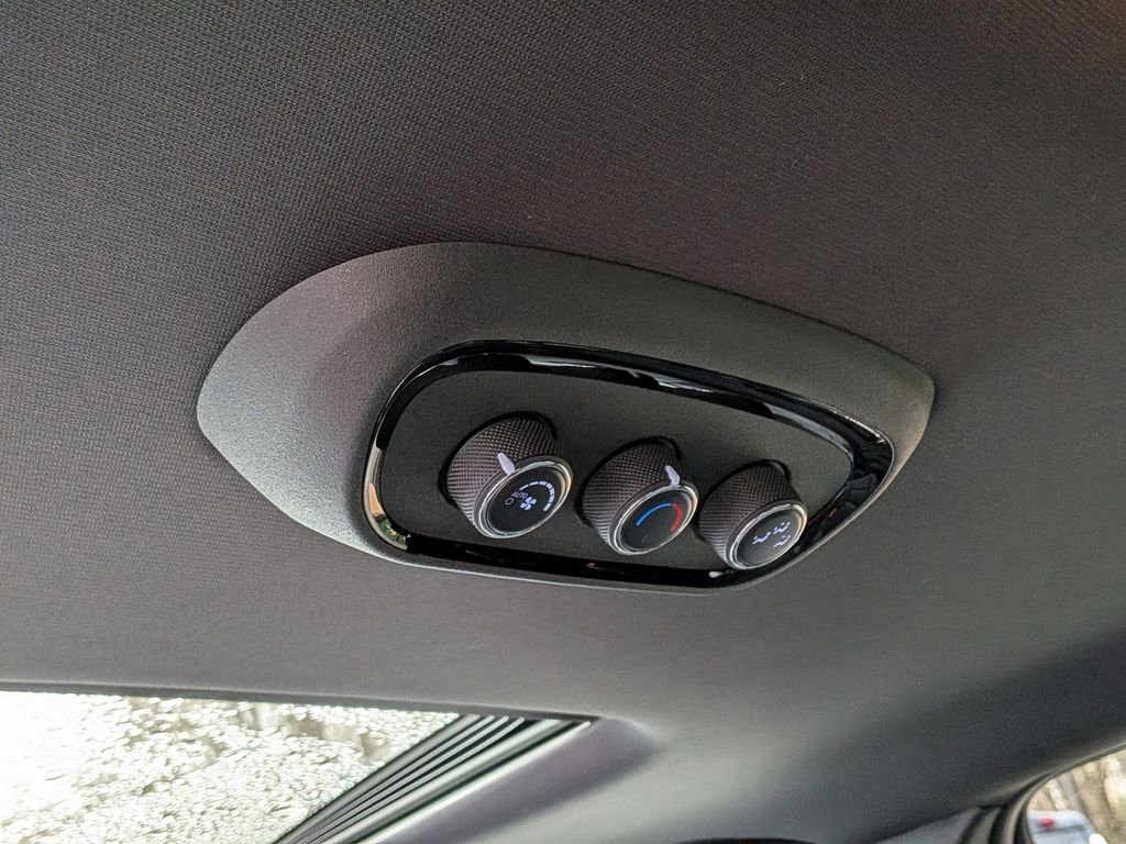 Used 2022 Dodge Durango GT image 27