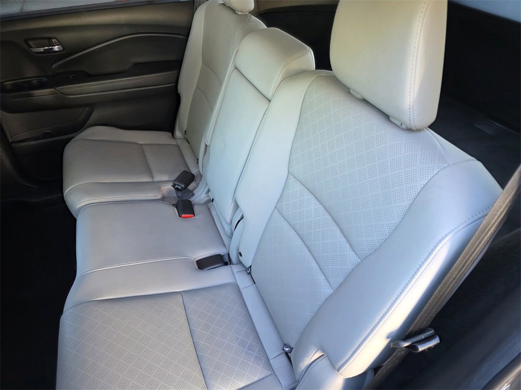 Used 2021 Honda Passport EX-L image 16