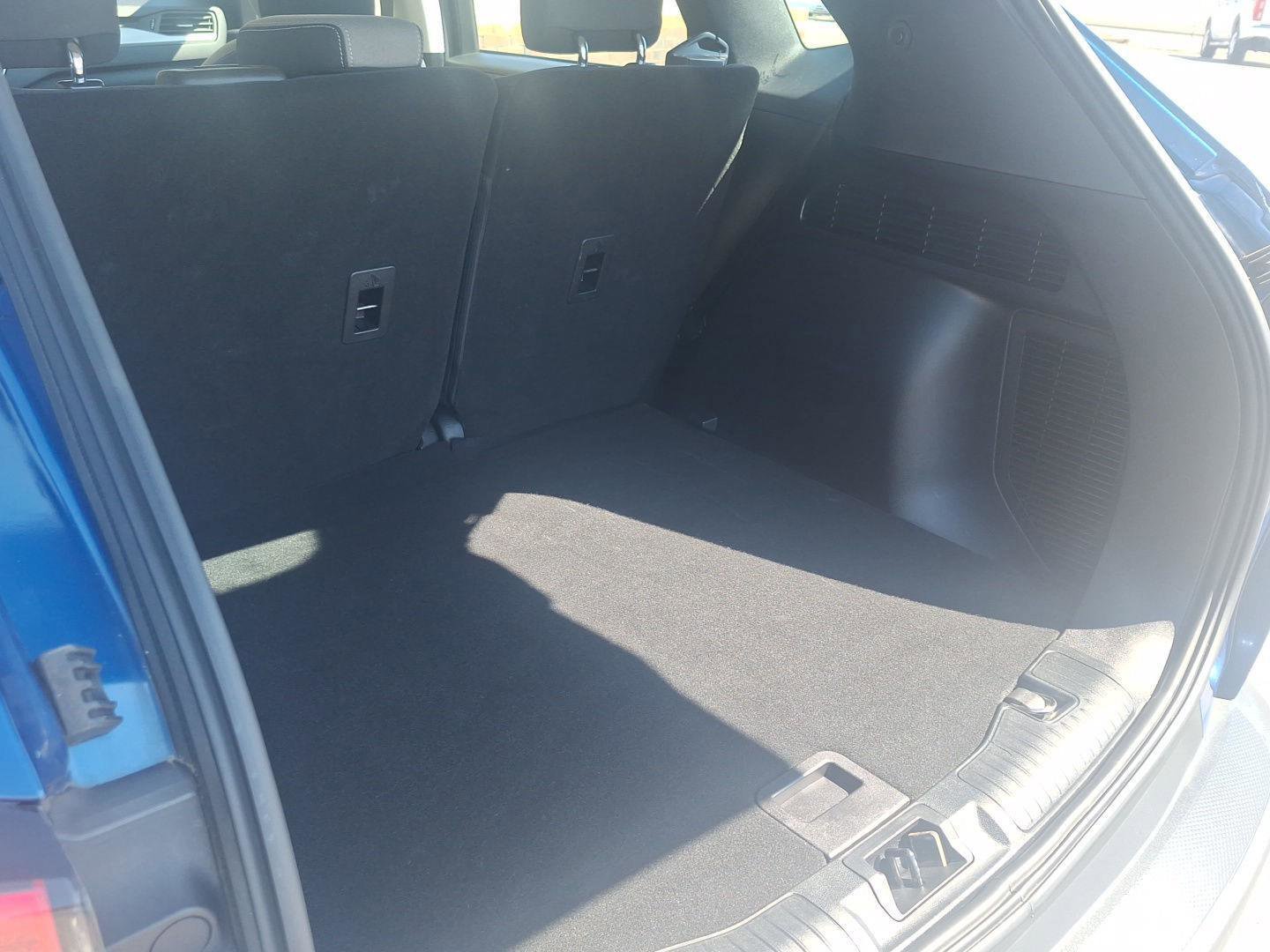 Used 2022 Ford Escape S image 13