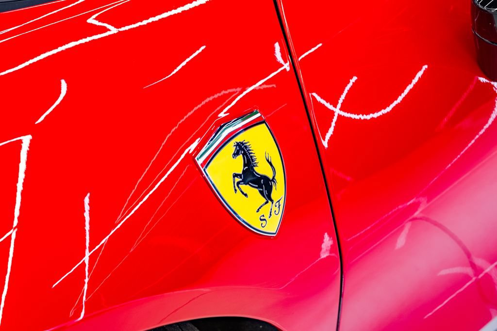 Used 2021 Ferrari SF90 Stradale AWD/4WD image 10