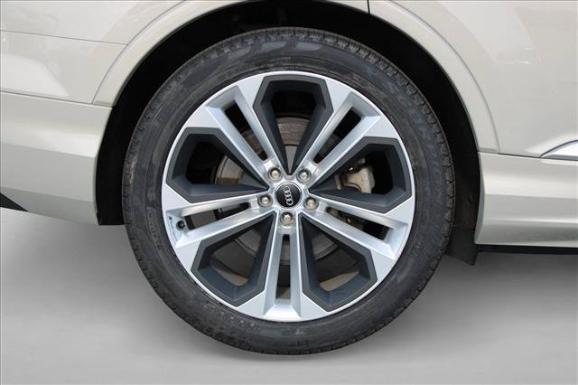 Used 2020 Audi Q7 3.0T Prestige AWD/4WD image 13