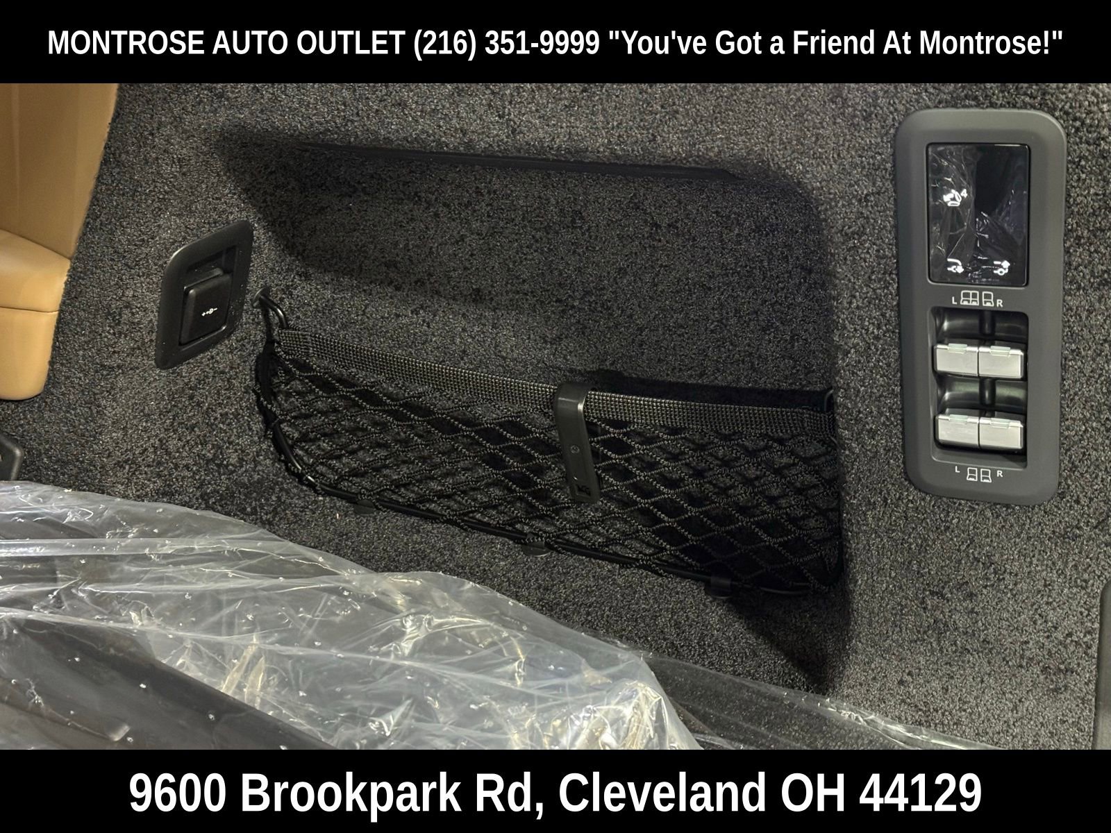 New 2026 Land Rover Range Rover Long Wheelbase SE image 43