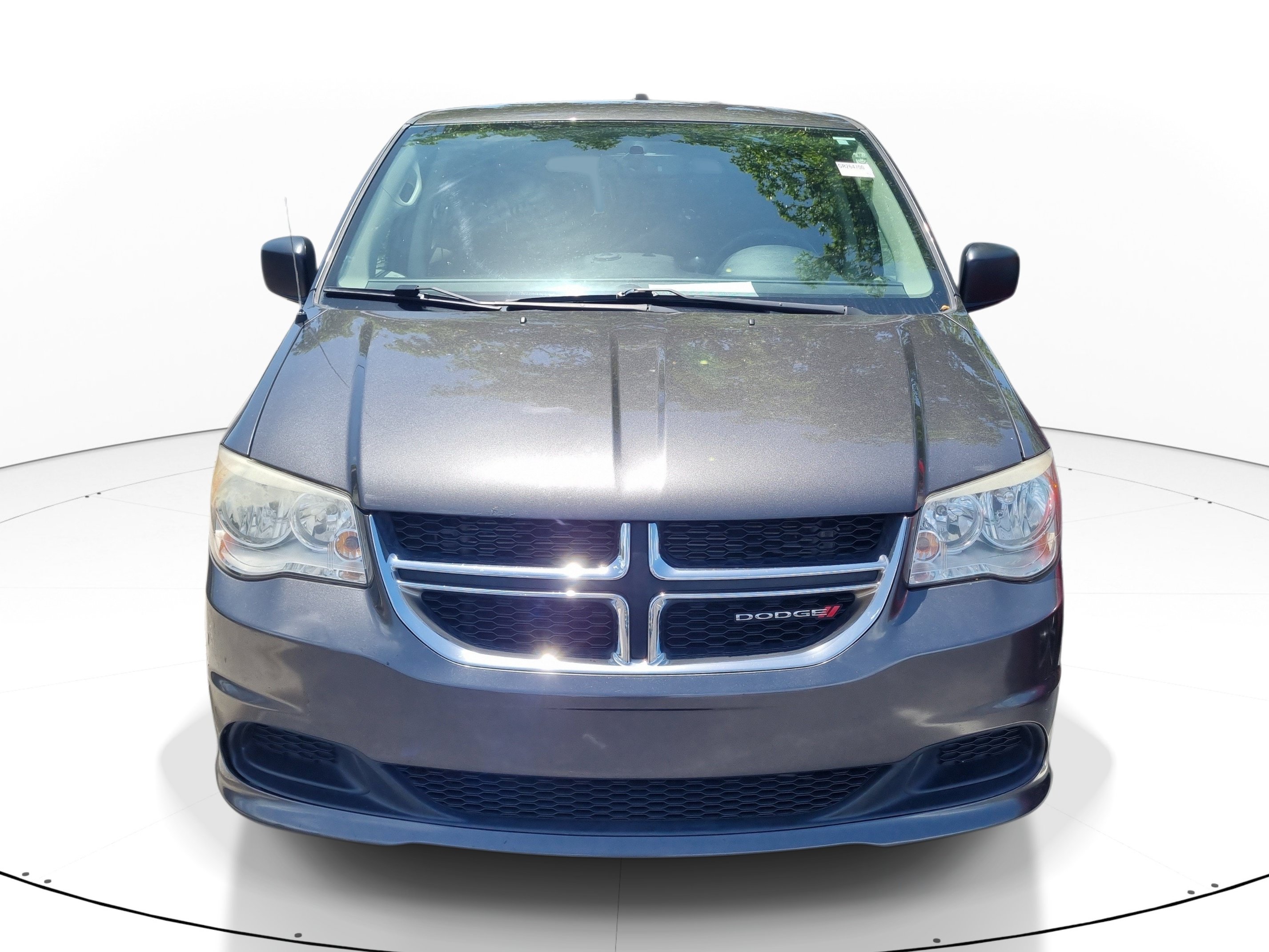 Used 2016 Dodge Grand Caravan SE w/ Quick Order Package 29E SE FWD image 2